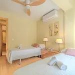 Amplio Piso De 100m2 Con 3 Hab, Wifi Rapido, Ac