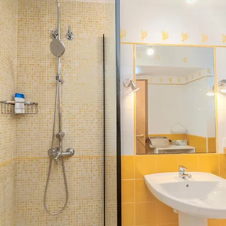 Amplio Piso De 100m2 Con 3 Hab, Wifi Rapido, Ac 公寓 甘迪亚