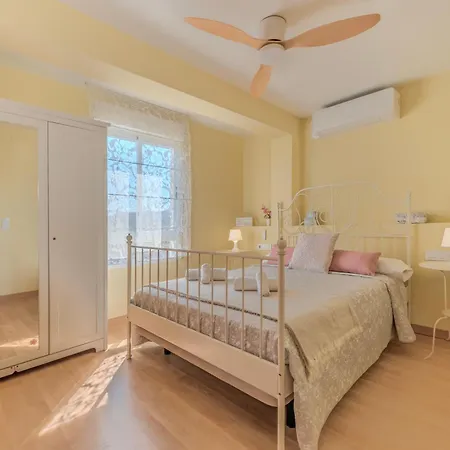 Amplio Piso De 100m2 Con 3 Hab, Wifi Rapido, Ac Apartamento