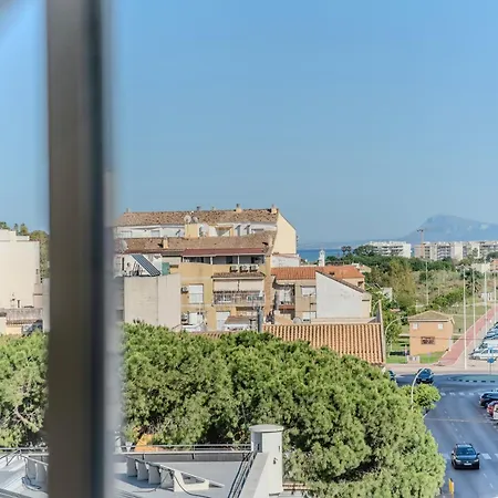 Apartamento Amplio Piso De 100m2 Con 3 Hab, Wifi Rapido, Ac Gandía
