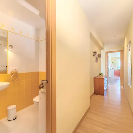 Apartamento Amplio Piso De 100m2 Con 3 Hab, Wifi Rapido, Ac Gandía