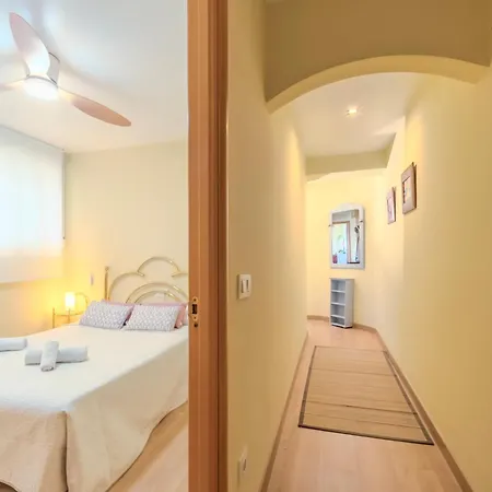 Amplio Piso De 100m2 Con 3 Hab, Wifi Rapido, Ac 公寓 *